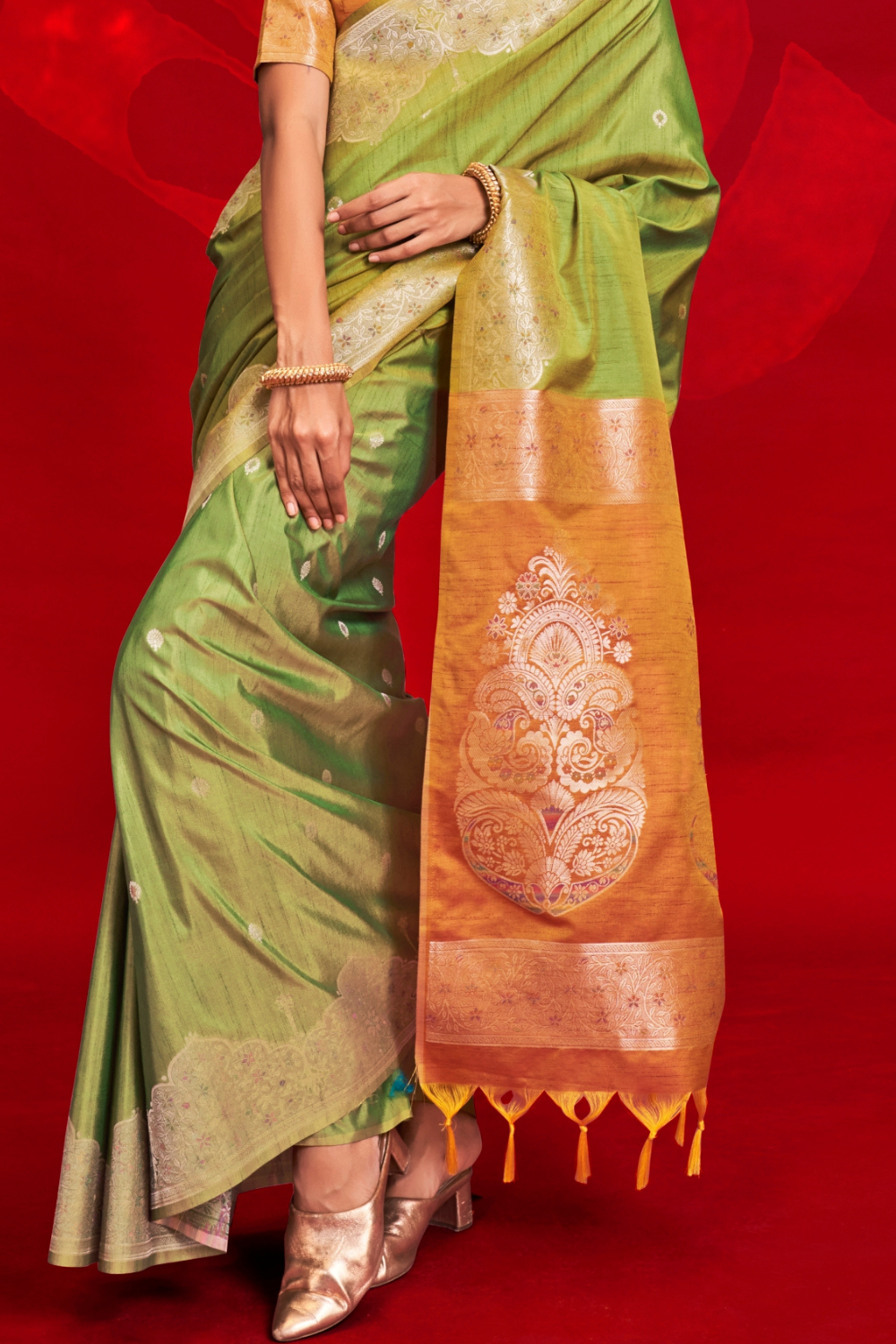 Light Green Tussar Handloom Weaving Silk Saree