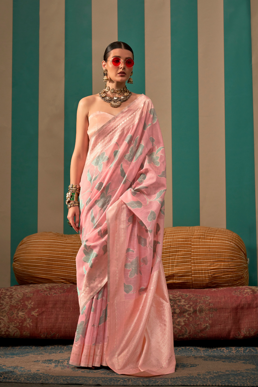 Sreevia Weaves Handloom Linen saree