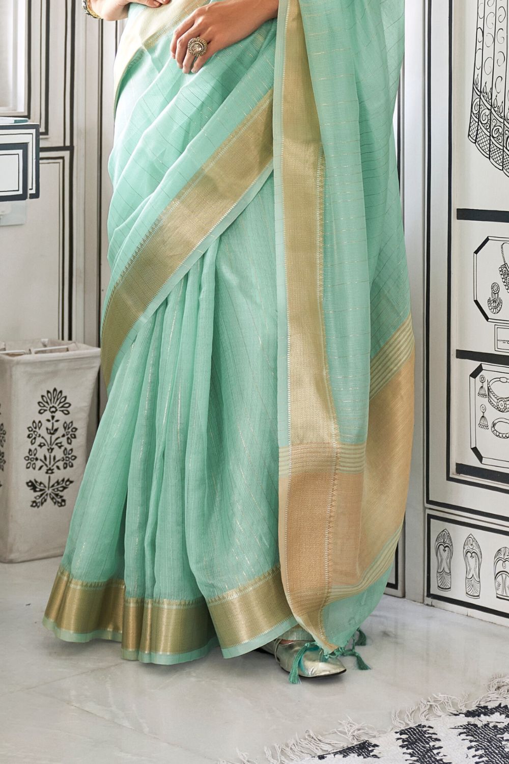 Sreevia Weaves Moss chiffon Saree