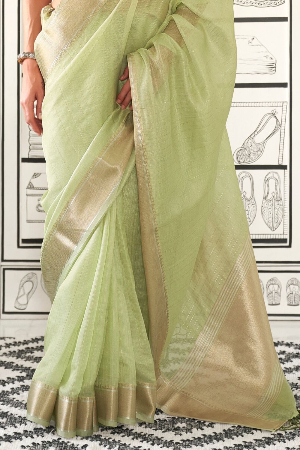 Sreevia Weaves Moss chiffon saree