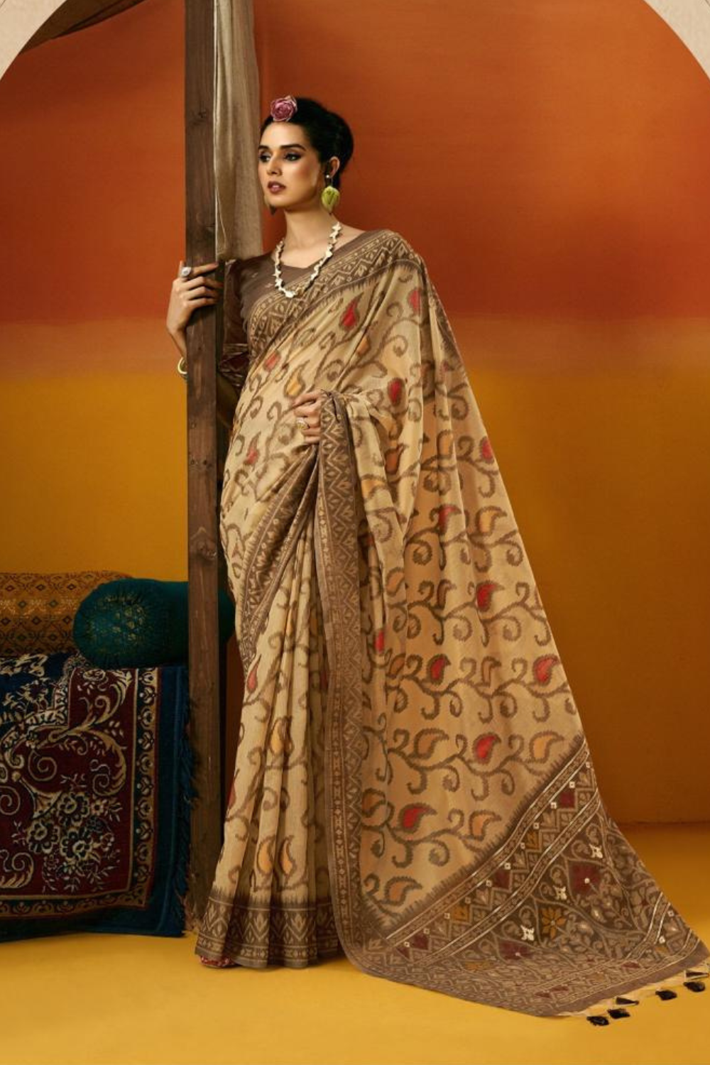 Brown Spun Handwoven Jamdani Saree