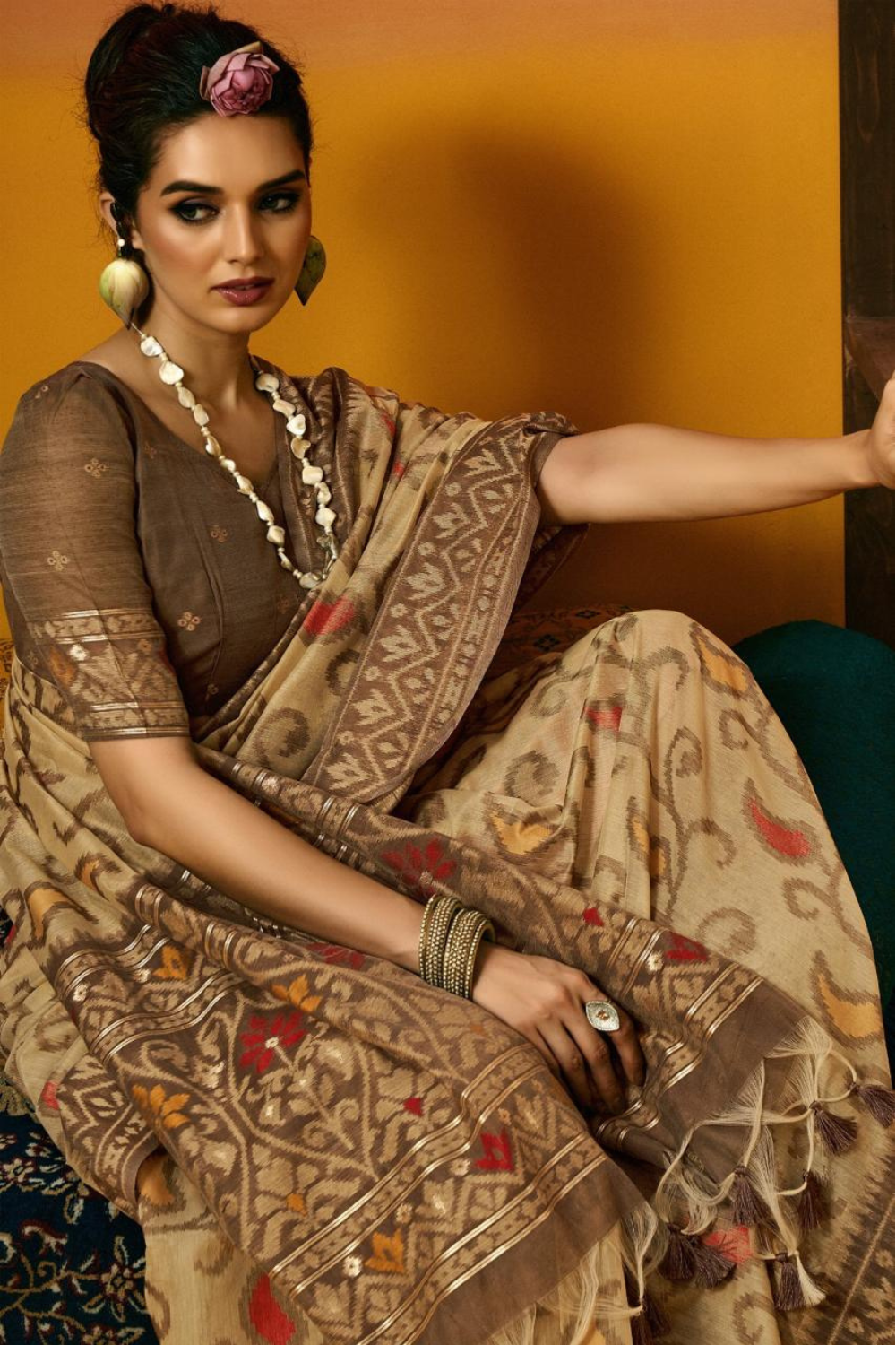 Brown Spun Handwoven Jamdani Saree