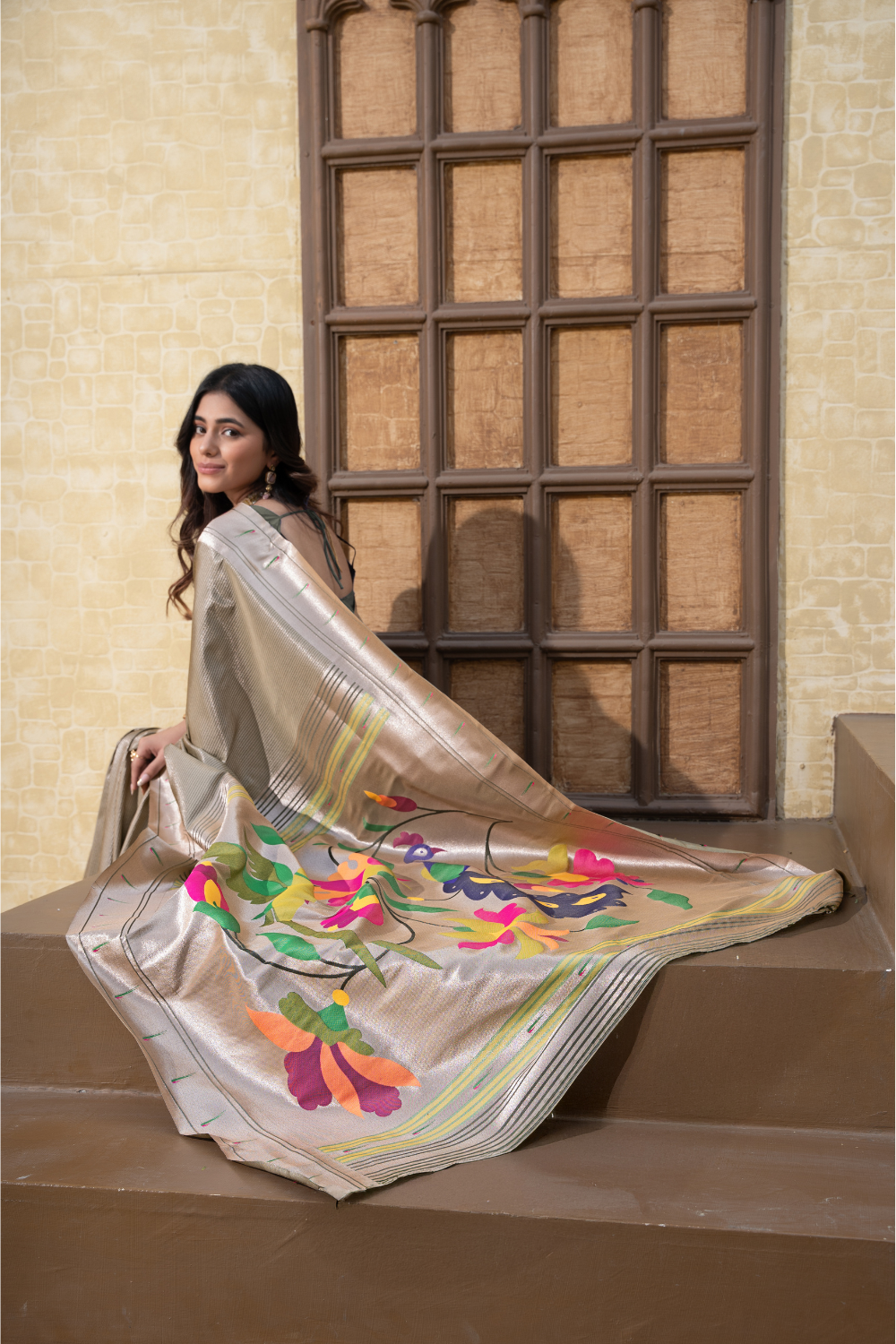 sreevia paithani saree