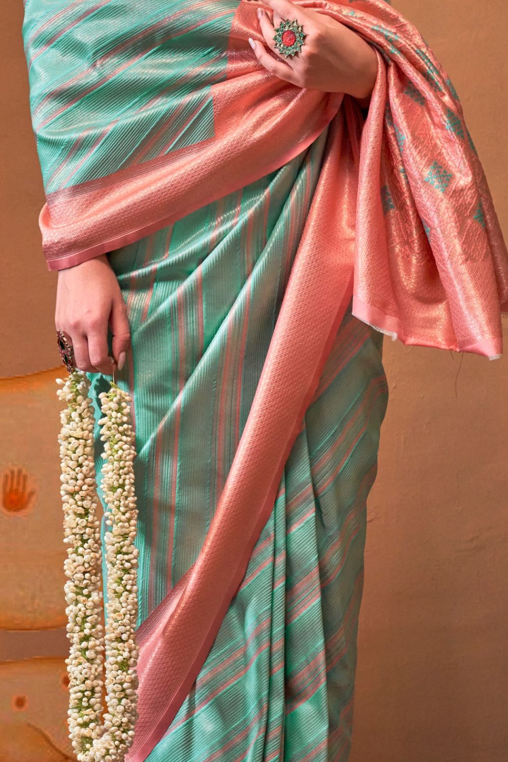 sreevia weaves handloom silk saree 