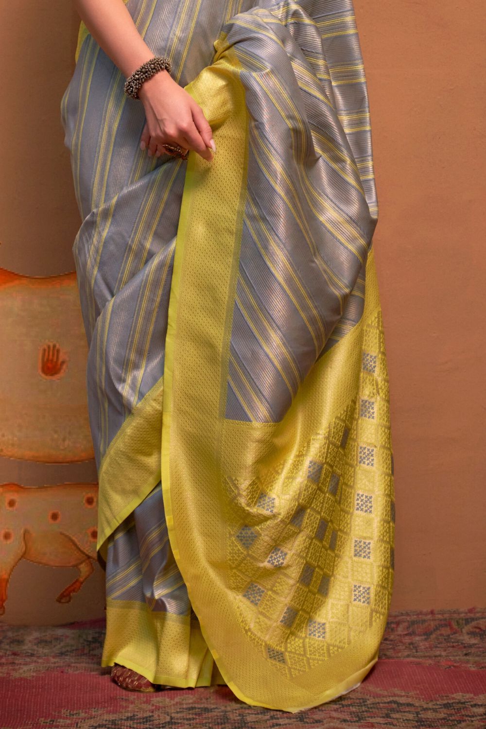 sreevia weaves handloom silk saree 