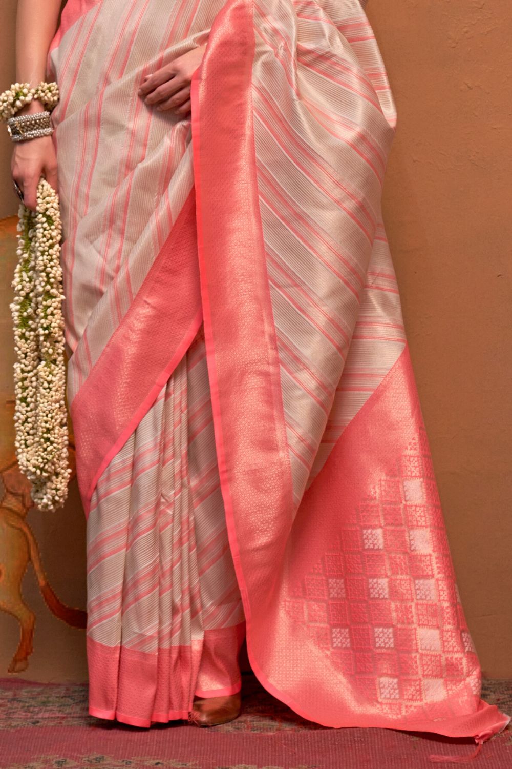 sreevia weaves handloom silk saree 