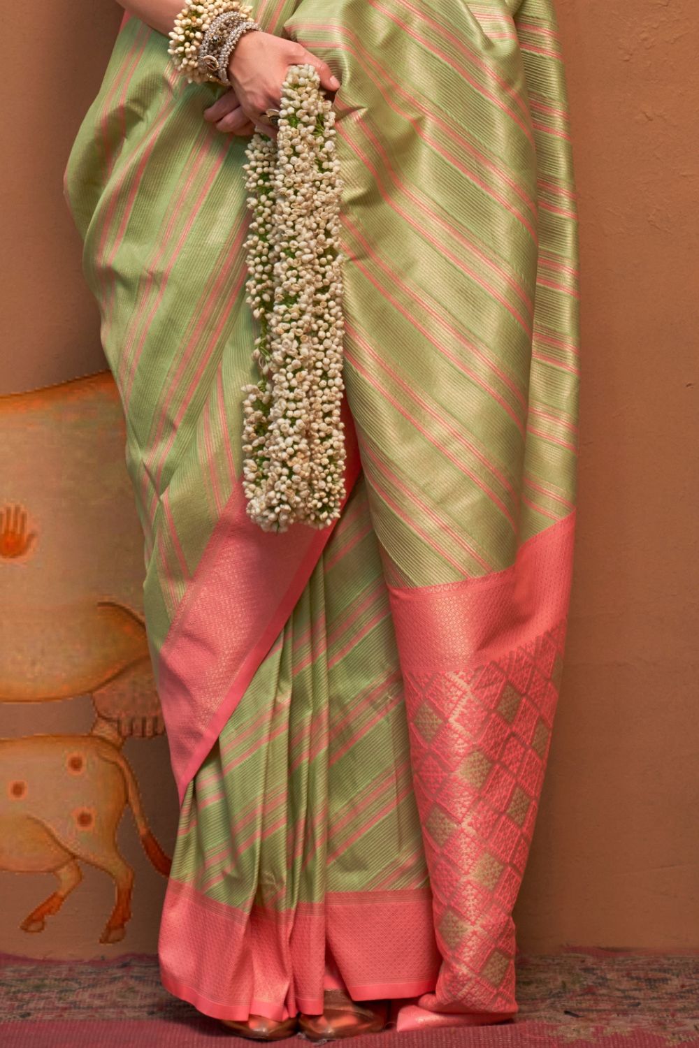 sreevia weaves handloom silk saree